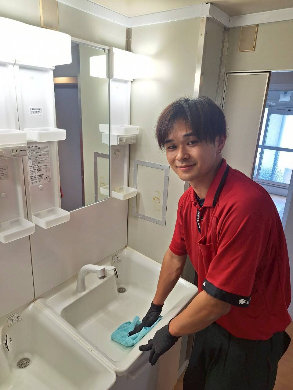 清掃後、輝きを取り戻したキッチン